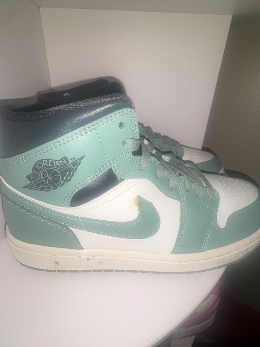 Women’s air jordan - Picture 5 of 6